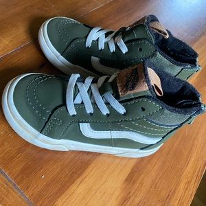 Vans toddler size 8 Sk8-Hi Zip Mte-1